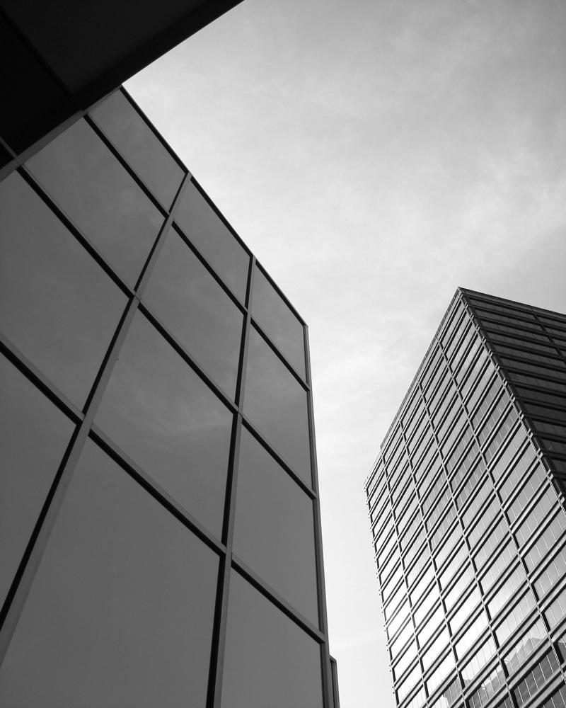 Engineering Knowledge at Scale - What Growing Teams Need to Get Right
