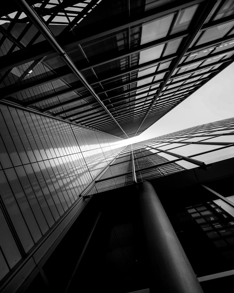 Beyond Uptime - What Makes Software Systems Truly Resilient